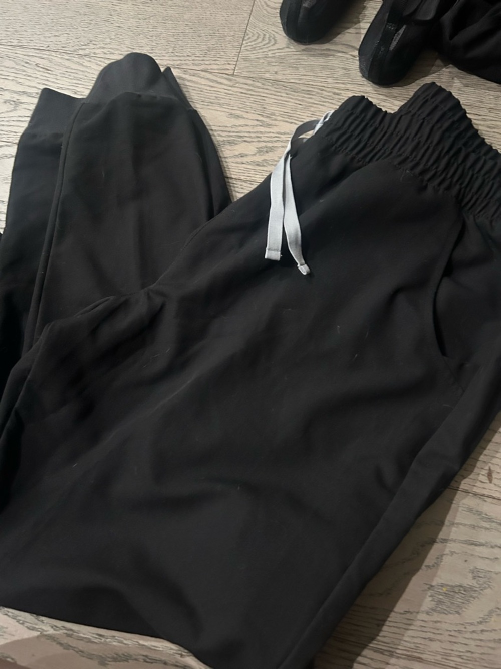 FIGS Black Technical Collection Elastic Waist Scrub Pants